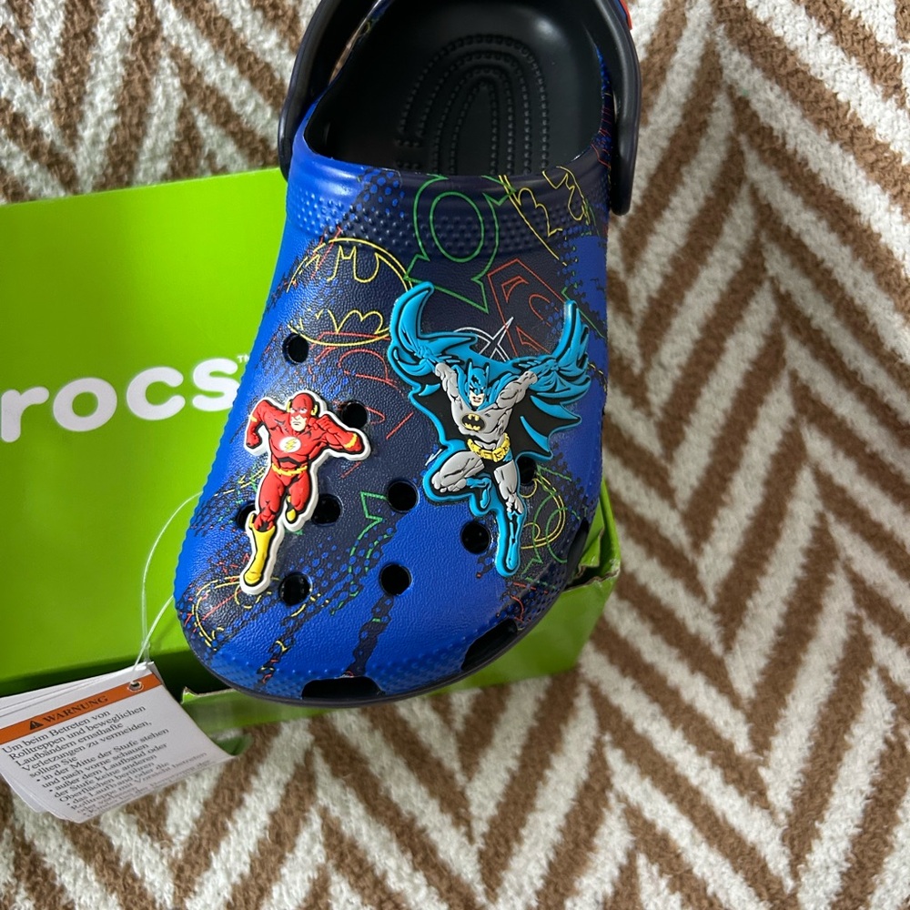 CROCS Kids Justice league Superhero NWT - Picture 3 of 5